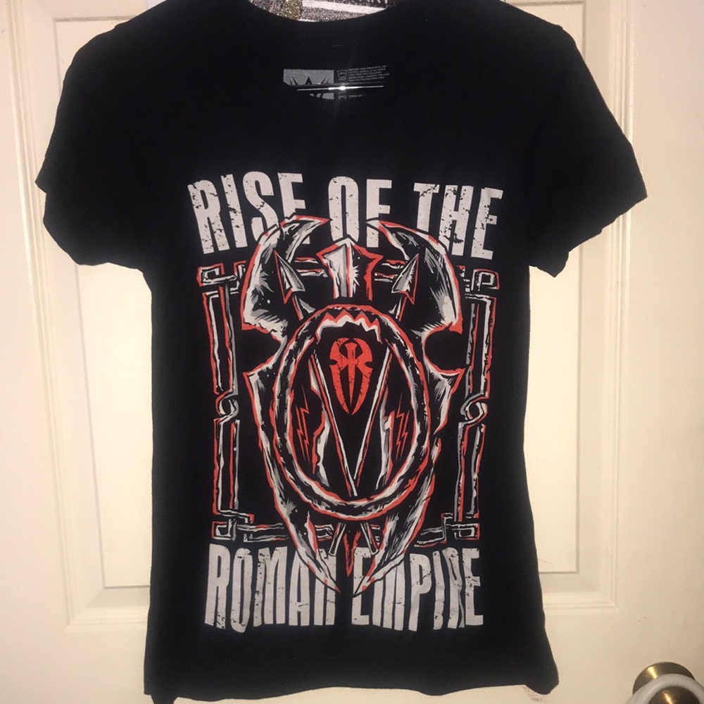 WWE Authentic Roman Reigns Woman’s Rise of the Roman Empire Tee Black Size Small